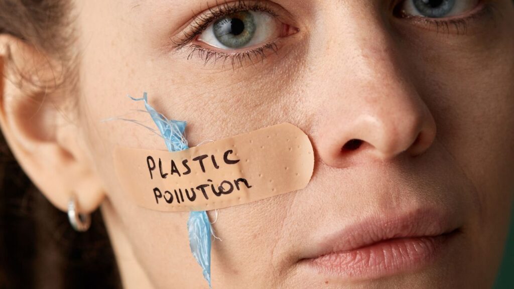 Microplásticos en la Salud Humana y Cosmética Actual